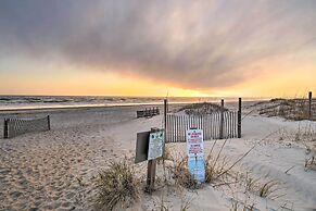 'sound of the Sea' Oak Island Condo w/ Pools!