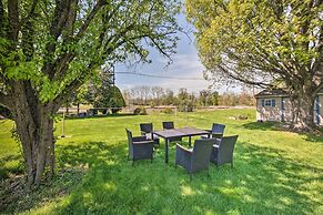 1 Mi to Hersheypark: Family Home w/ Game Room!