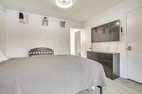 < 7 Mi to Slopes: Inviting Pocono Mtn Retreat!