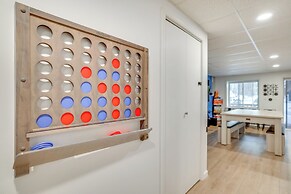 < 7 Mi to Slopes: Inviting Pocono Mtn Retreat!