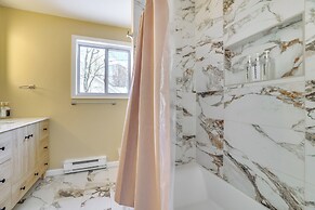 < 7 Mi to Slopes: Inviting Pocono Mtn Retreat!