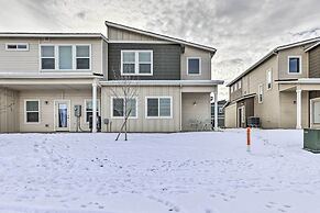 Nampa Townhome ~ 18 Mi to Downtown Boise!