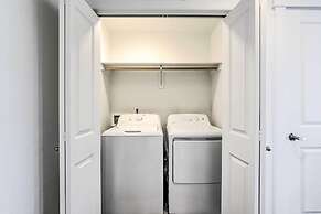 Nampa Townhome ~ 18 Mi to Downtown Boise!