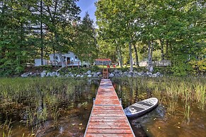 Rustic Retreat Across From Lake; Family Friendly!