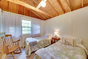 Rustic Retreat Across From Lake; Family Friendly!