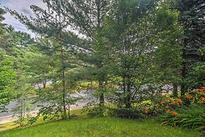Lake Placid Gem w/ Patio & Views < 1 Mi to Beach!