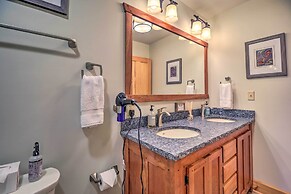 Lake Placid Gem w/ Patio & Views < 1 Mi to Beach!