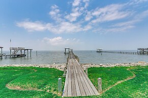 Private Dock + Pier: Luxe Villa on Galveston Bay!