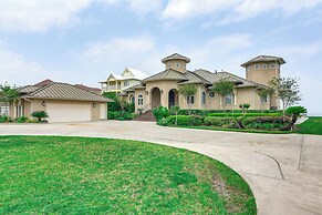 Private Dock + Pier: Luxe Villa on Galveston Bay!