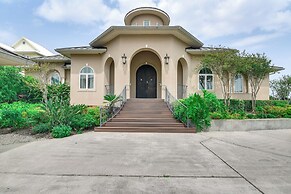Private Dock + Pier: Luxe Villa on Galveston Bay!