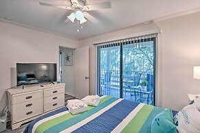 Hilton Head Island Condo w/ 2 Pools + Hot Tub!