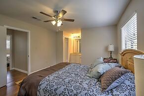 Baton Rouge Townhome w/ Pool Access - 7 Mi to Lsu!