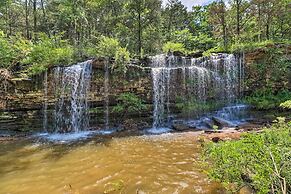 Cozy Cottage < 1 Mile From Kindred Barn!