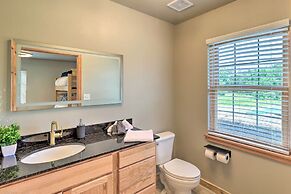 Cozy Cottage < 1 Mile From Kindred Barn!