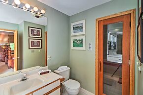 Killington Condo w/ Spa ~ 3 Miles to Ski Resort!