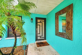 4 Mi to Beach: Pet-friendly Home in Naples!