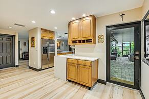 4 Mi to Beach: Pet-friendly Home in Naples!