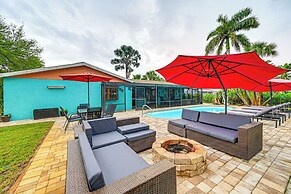 4 Mi to Beach: Pet-friendly Home in Naples!