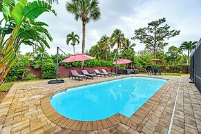 4 Mi to Beach: Pet-friendly Home in Naples!