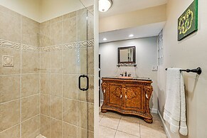 4 Mi to Beach: Pet-friendly Home in Naples!