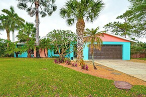 4 Mi to Beach: Pet-friendly Home in Naples!