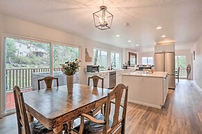 Spacious Sun-up Bay Cabin, 20 Min to Downtown Cda!