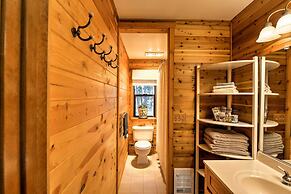 Ashland Cabin on 170 Acres w/ Mtn Views & Sauna!