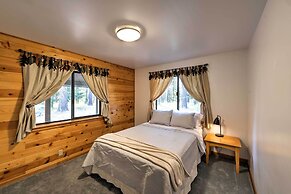 Ashland Cabin on 170 Acres w/ Mtn Views & Sauna!