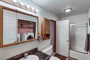 Peaceful Nature Escape w/ Deck in North Pole!