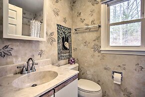 Blue Ridge Mountain Escape ~ 8 Mi to Chimney Rock