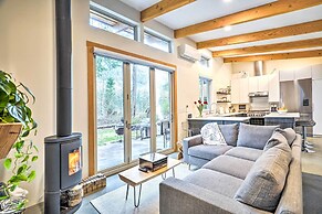 Gold Bar Cabin on Skykomish River: Heated Swim Spa