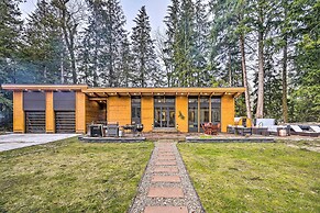 Gold Bar Cabin on Skykomish River: Heated Swim Spa