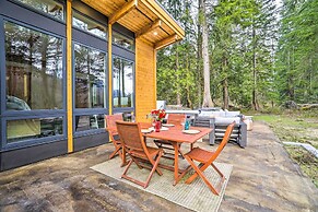 Gold Bar Cabin on Skykomish River: Heated Swim Spa