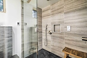 Gold Bar Cabin on Skykomish River: Heated Swim Spa