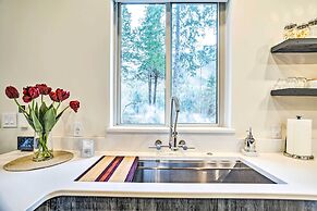 Gold Bar Cabin on Skykomish River: Heated Swim Spa