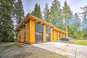 Gold Bar Cabin on Skykomish River: Heated Swim Spa