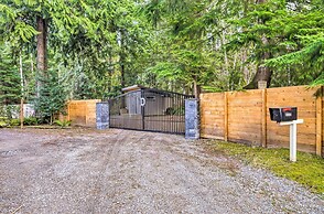 Gold Bar Cabin on Skykomish River: Heated Swim Spa