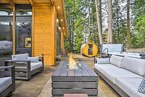 Gold Bar Cabin on Skykomish River: Heated Swim Spa