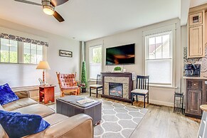 Lavish House w/ Patio - 2 Blocks to Green Lake!