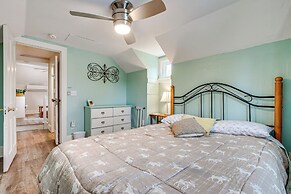 Lavish House w/ Patio - 2 Blocks to Green Lake!