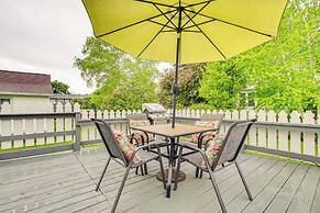 Lavish House w/ Patio - 2 Blocks to Green Lake!