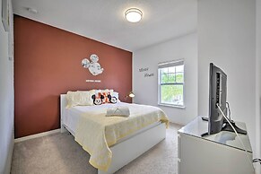 Resort Villa w/ Pool Access ~ 7 Mi to Disney!
