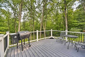 Tranquil Cabin Getaway Near Red Cedar Lake!