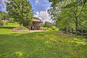 Deep Gap Cottage w/ Fire Pits - Hike & Ski!