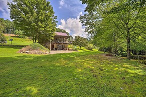 Deep Gap Cottage w/ Fire Pits - Hike & Ski!