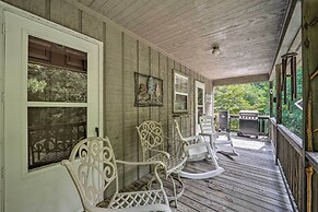 Deep Gap Cottage w/ Fire Pits - Hike & Ski!