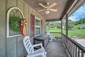 Deep Gap Cottage w/ Fire Pits - Hike & Ski!