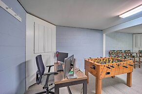 Deep Gap Cottage w/ Fire Pits - Hike & Ski!
