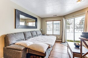 Garden City Condo w/ Pool Access by Bear Lake!