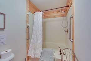 Paradise Cottage: Trail Access Nearby